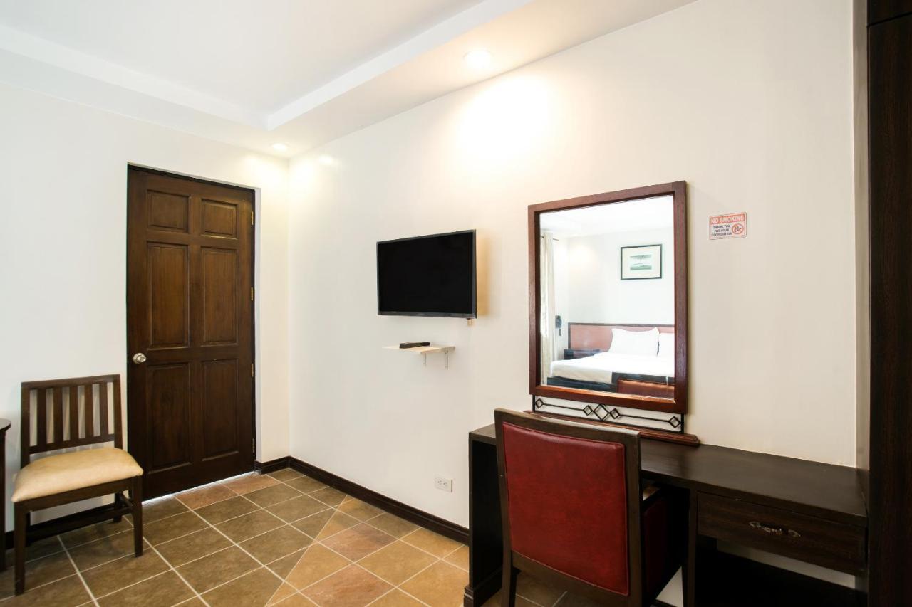 Oyo 394 Tagaytay Haven Hotel - Mendez Tagaytay City Exterior photo